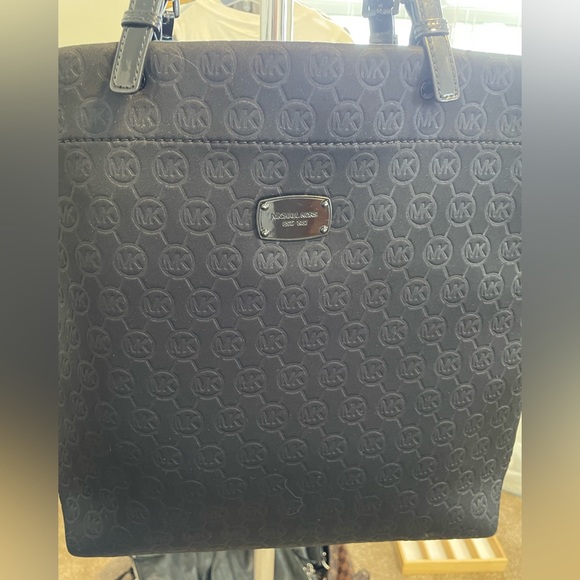 Michael Kors Tote bag Signature Logo Shopper - Picture 3 of 11